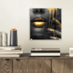 Vrouw - Zwart - Goud - Gezicht - Lippen plexiglas 5mm klein -sfeer1