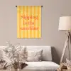 Gestreept - Geel - Sunshine - Letters Wandkleed katoen klein -sfeer4
