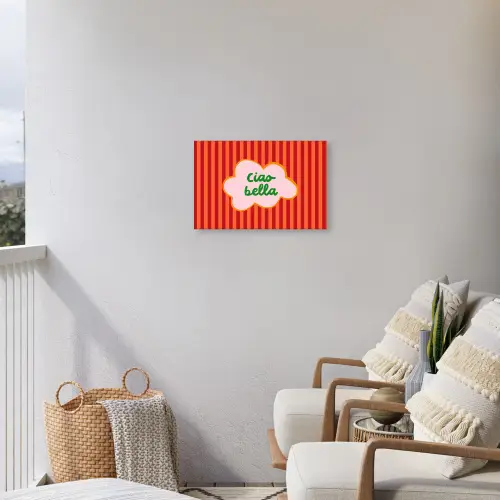 Ciao bella - Tekstwolk - Strepen - Oranje Tuinposter op houten frame 2 cm dik klein -sfeer1