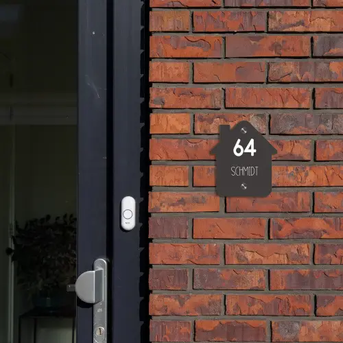 Donkergrijs - Modern Naambord Huisje klein -sfeer2