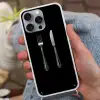Vork - Mes - Zilver Hoesje iPhone 16 Pro Max met koord klein -sfeer3