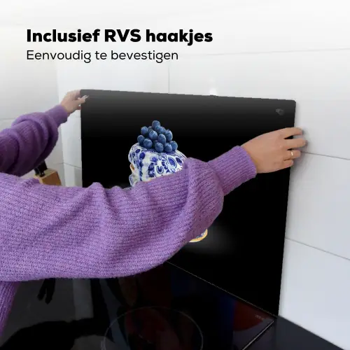 Pannenkoeken - Blauwe Bessen - Bord Inductie beschemer met haakjes klein -ky-ophangen-nl