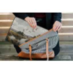 Eenden - Rivier - Landschap - Vlucht - Nostalgisch laptophoes neopreen klein -tas