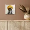Zwart palmblad - Gouden cirkel - Beige achtergrond plexiglas 5mm klein -sfeer5