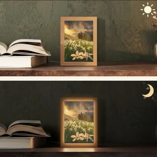 Bloemenveld - Heuvels - Zonsondergang - Berg - Natuur - Wit - Heuvels Light Box met kabel (Tafellamp) klein -sfeer3