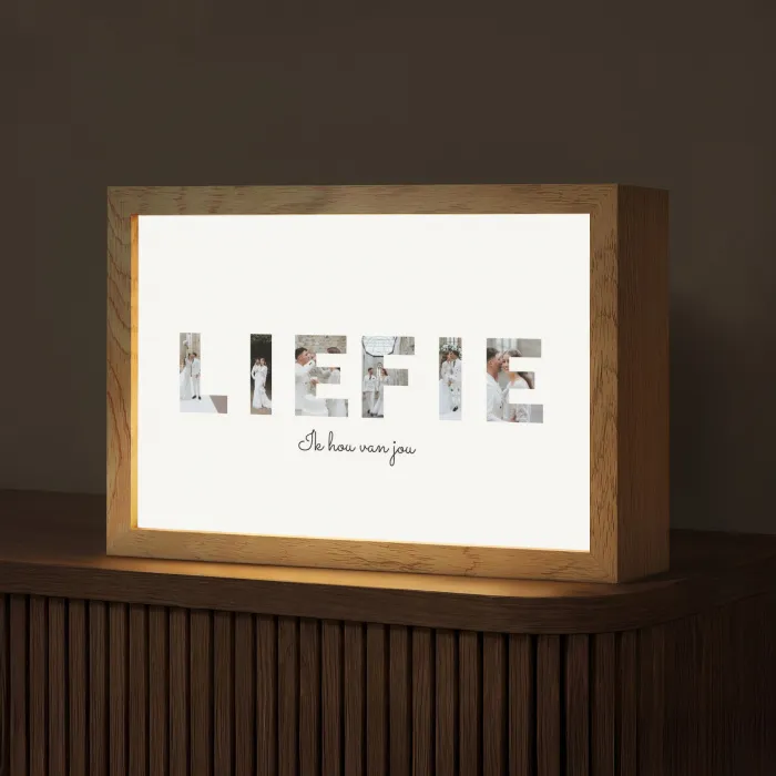 Liefie - Lettercollage Light Box met kabel (Tafellamp) klein -z3d_website
