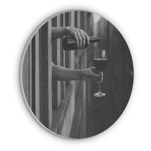 Wijnfles - Glas - Handen - Raam Akoestische PET Vilt - Rond klein -3d